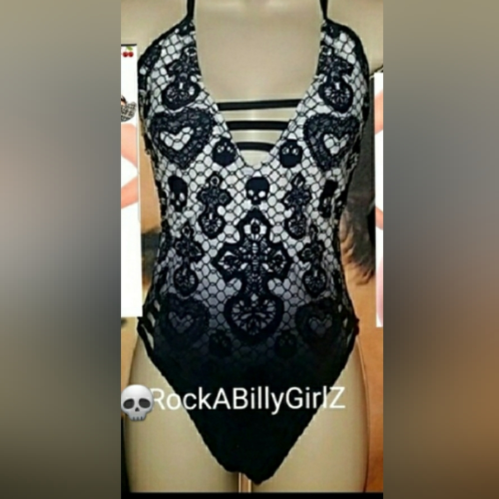 Too Fast Sacrifice Skull Heart Ombre Lace Deep VNeck Gothic Criss Cross Swimsuit